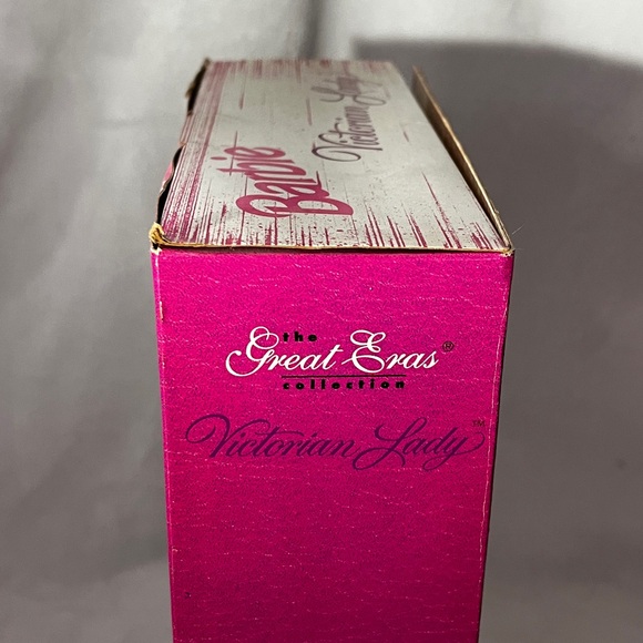 NWT Victorian Lady Barbie collectors edition - Picture 13 of 14